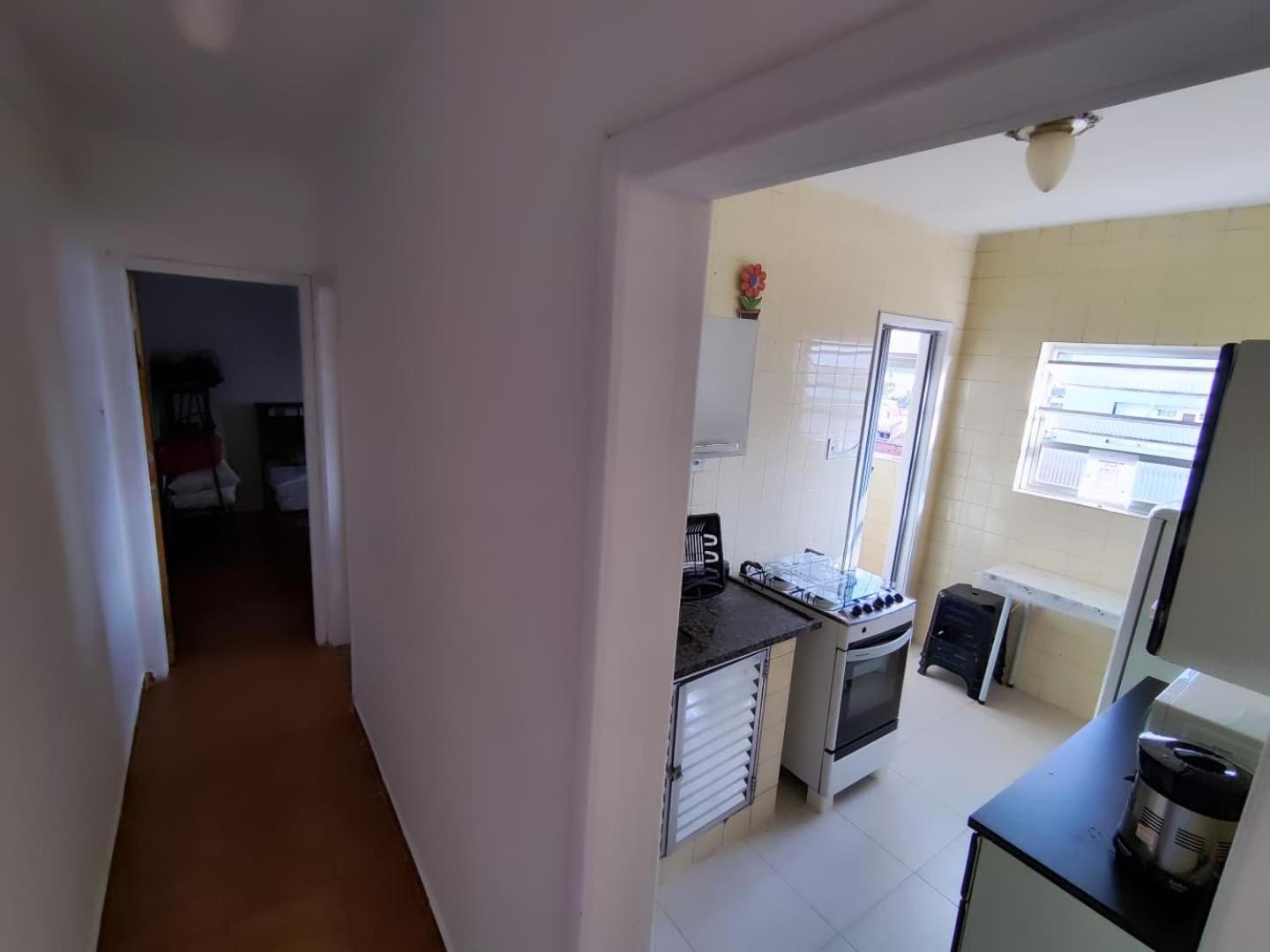 Inteiro Em No Centro, Prox A Peruibe