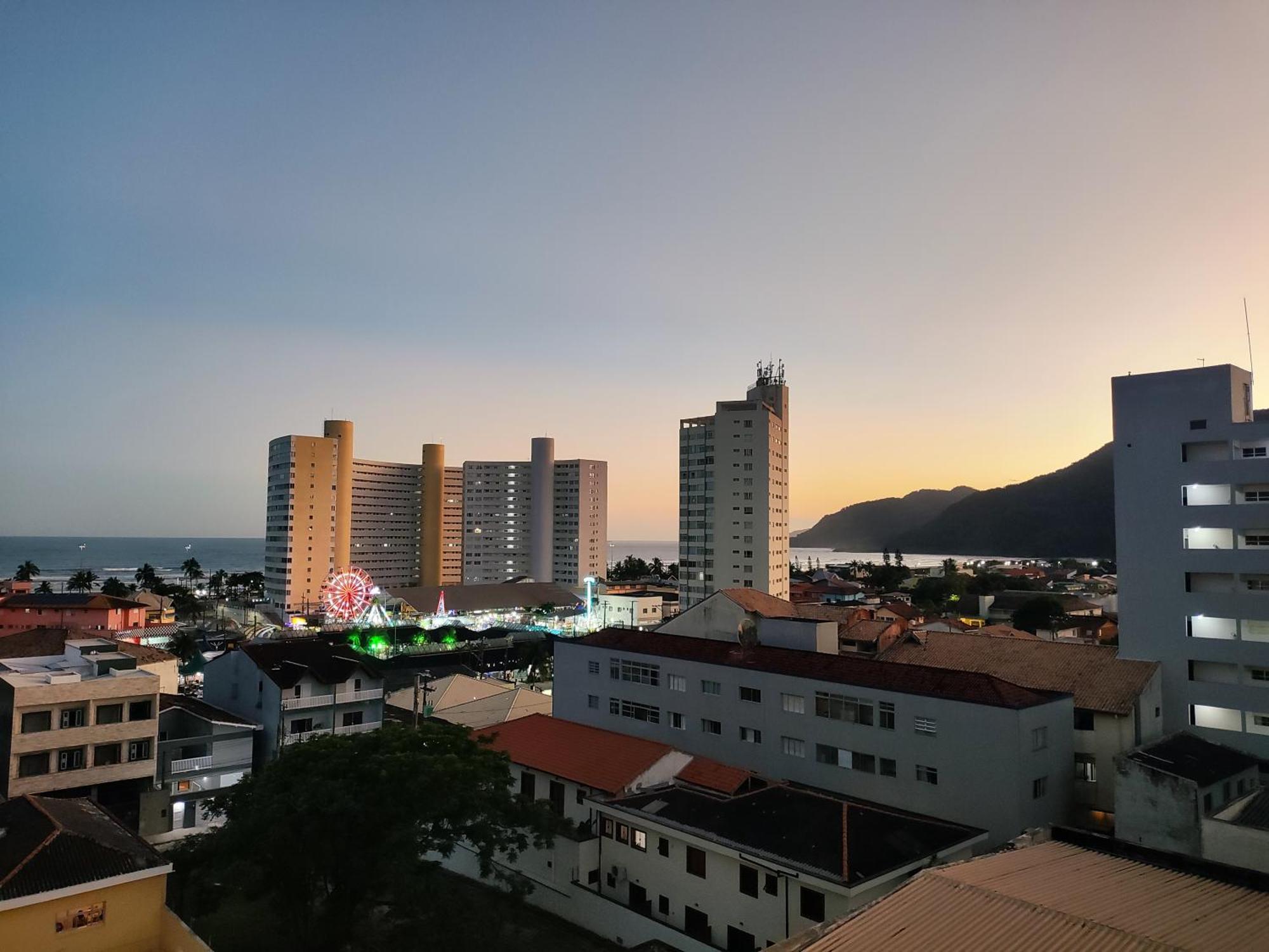 Inteiro Em No Centro, Prox A Apartment *